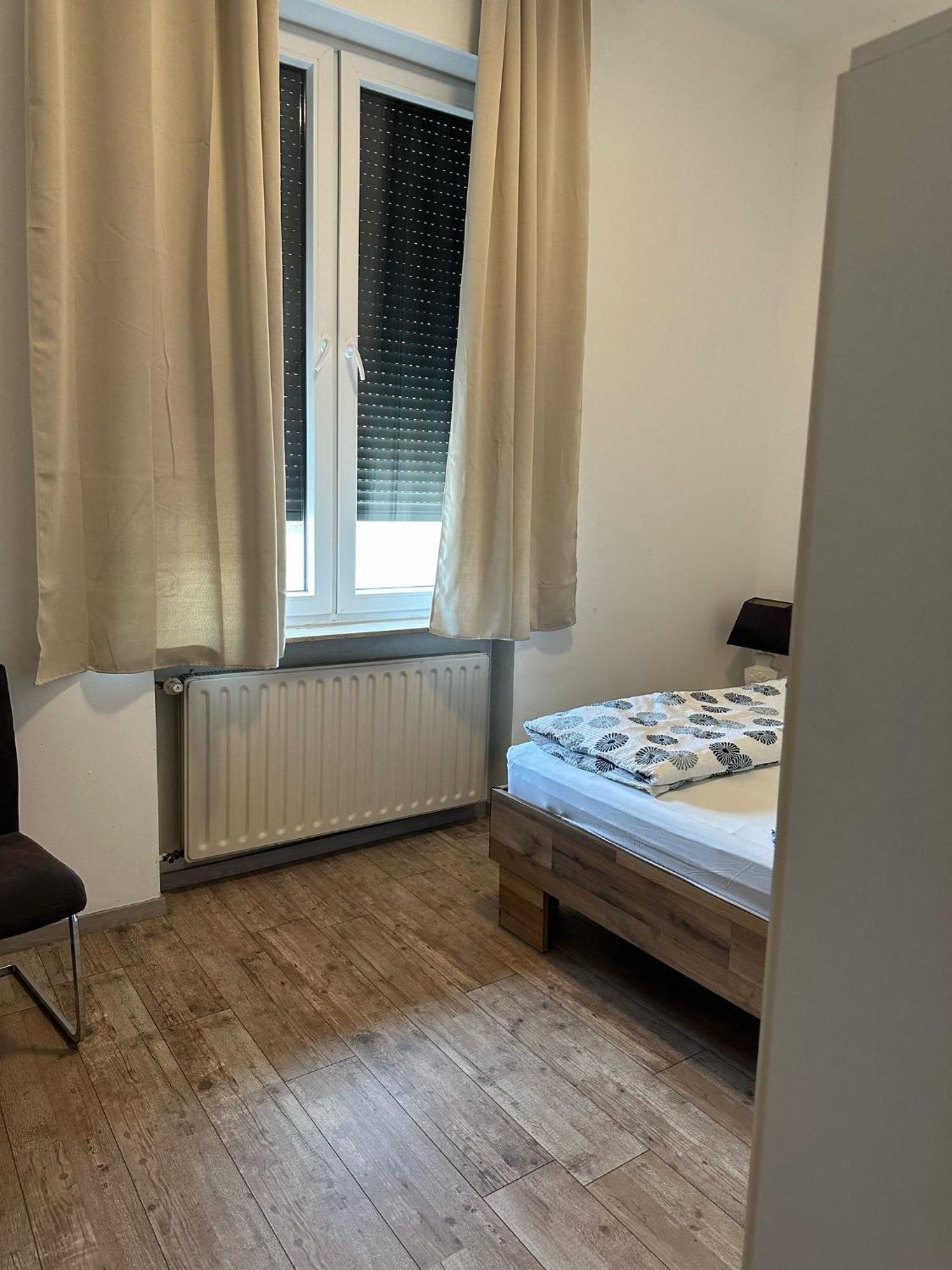 Hotel Gambrinus Диллинген-ан-дер-Саар Экстерьер фото